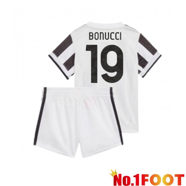 Juventus (Bonucci 19) Kids Home Jersey Black/White 2021/2022